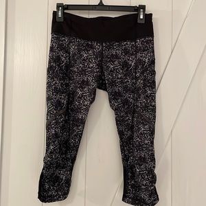 Lululemon Capri Work out pants